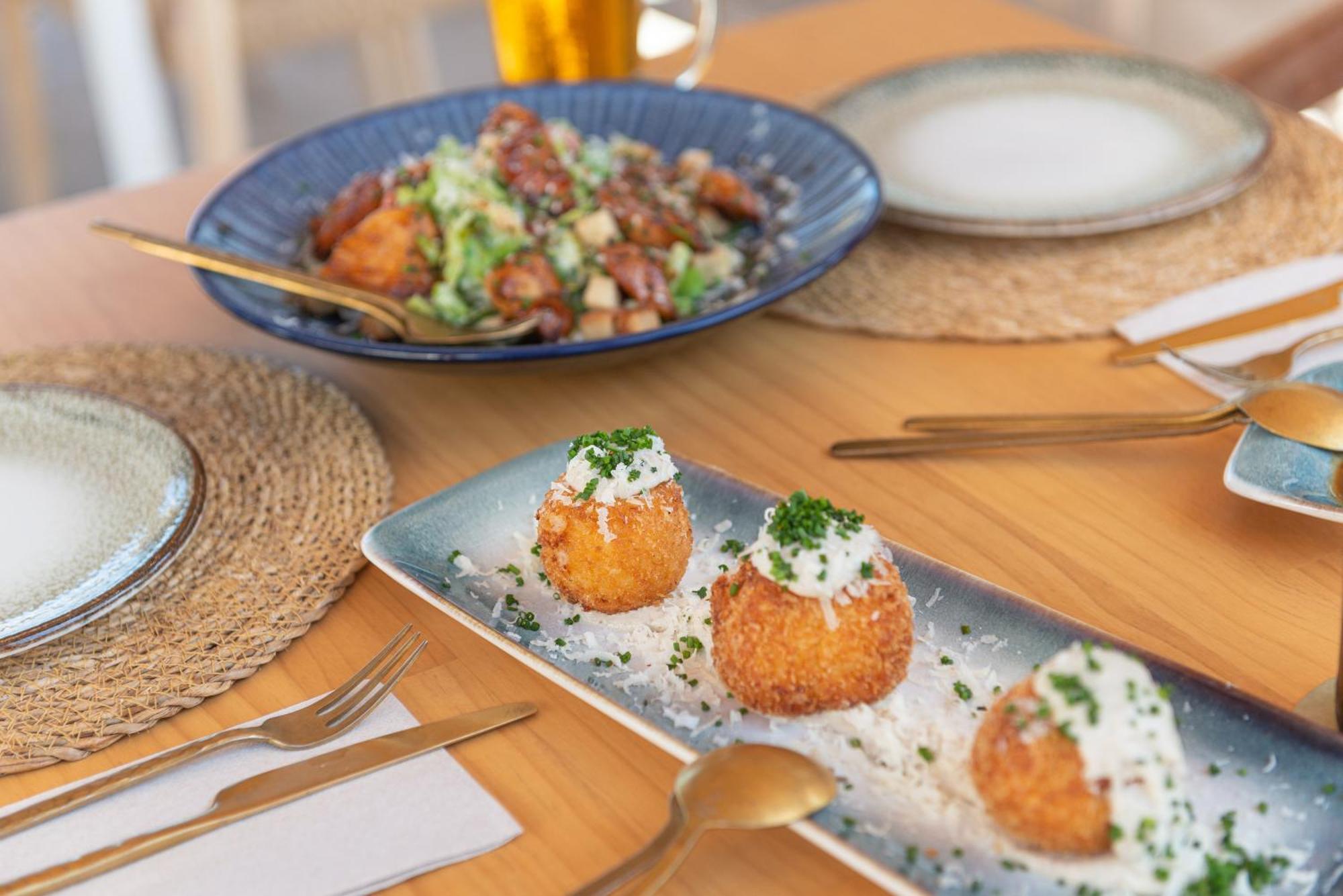 Hotel Atolon & Kaafu Beach Club 칼라 보나 외부 사진